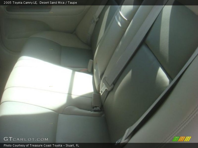 Desert Sand Mica / Taupe 2005 Toyota Camry LE