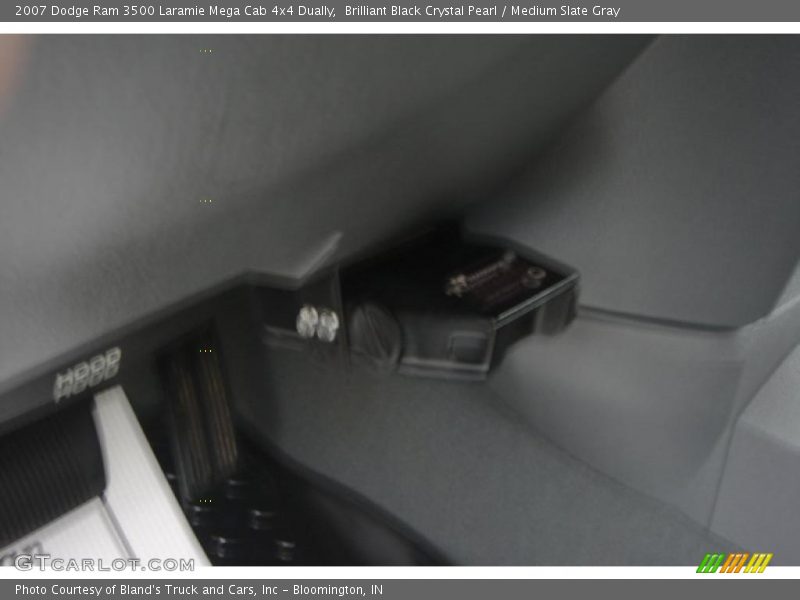 Brilliant Black Crystal Pearl / Medium Slate Gray 2007 Dodge Ram 3500 Laramie Mega Cab 4x4 Dually
