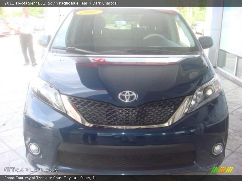 South Pacific Blue Pearl / Dark Charcoal 2011 Toyota Sienna SE