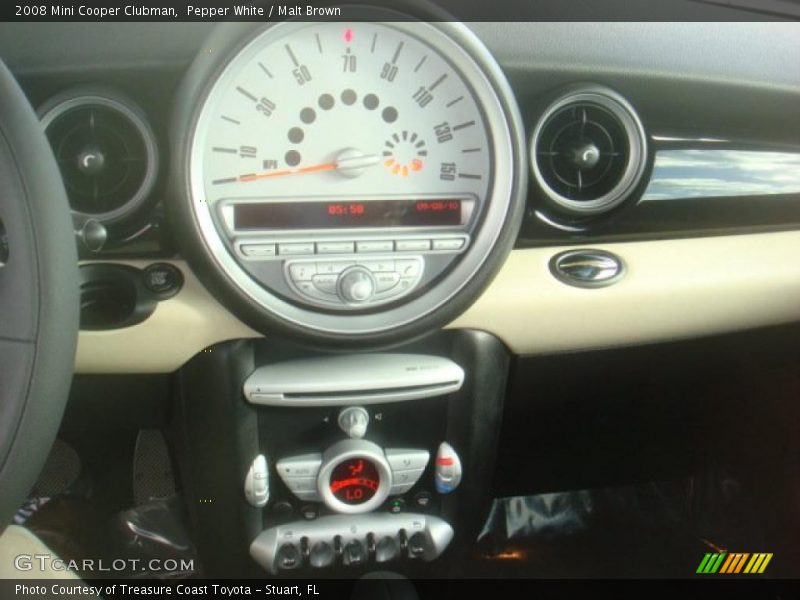 Pepper White / Malt Brown 2008 Mini Cooper Clubman