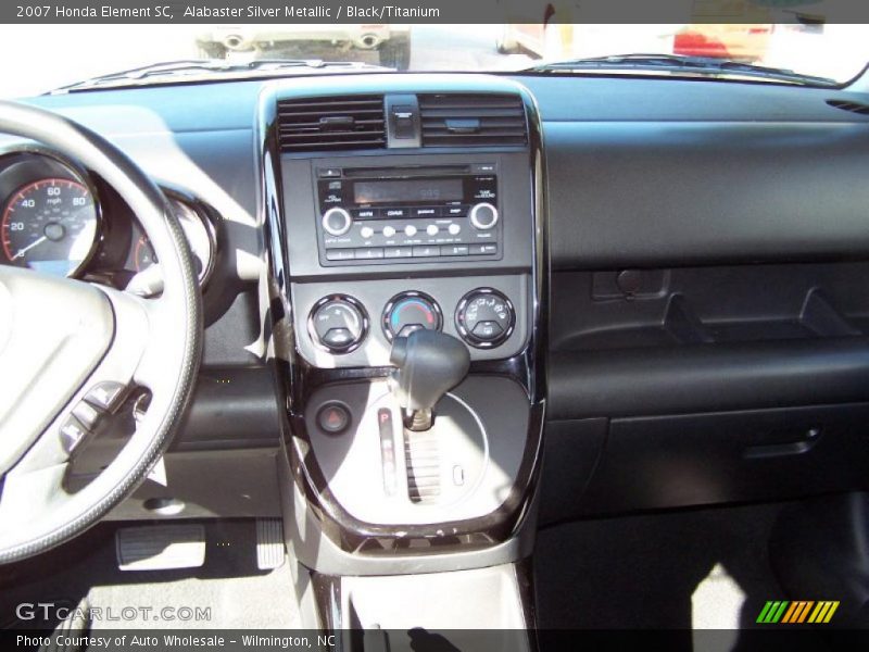 Alabaster Silver Metallic / Black/Titanium 2007 Honda Element SC