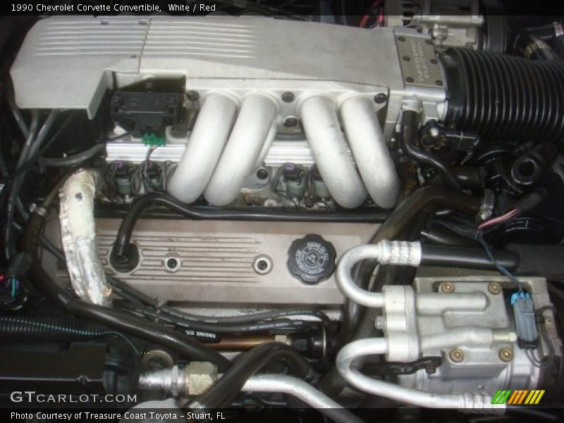White / Red 1990 Chevrolet Corvette Convertible