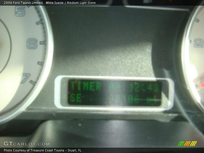 White Suede / Medium Light Stone 2009 Ford Taurus Limited