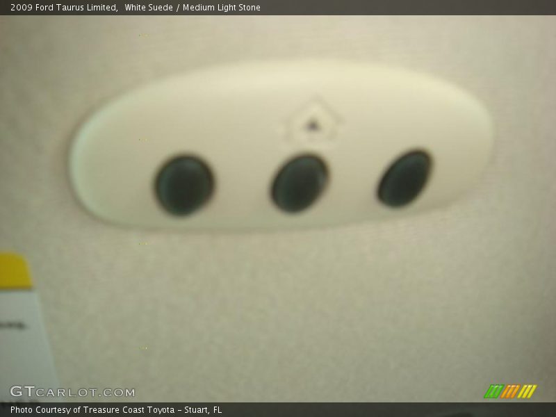 White Suede / Medium Light Stone 2009 Ford Taurus Limited