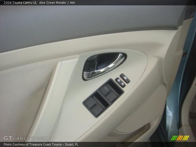 Aloe Green Metallic / Ash 2009 Toyota Camry LE