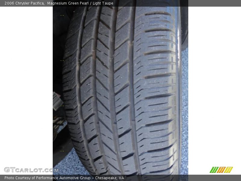 Magnesium Green Pearl / Light Taupe 2006 Chrysler Pacifica
