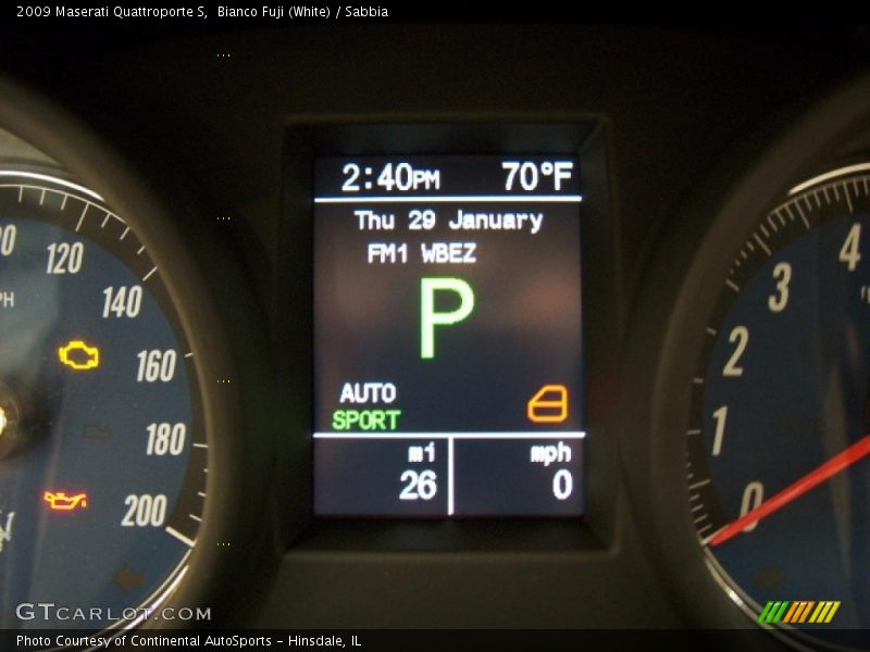 Bianco Fuji (White) / Sabbia 2009 Maserati Quattroporte S