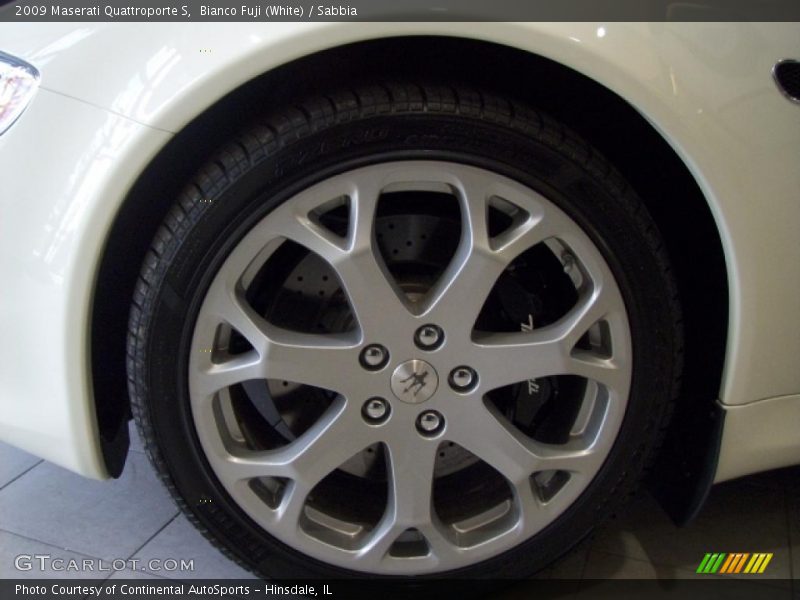 Bianco Fuji (White) / Sabbia 2009 Maserati Quattroporte S
