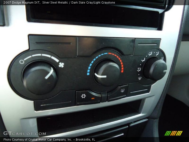 Silver Steel Metallic / Dark Slate Gray/Light Graystone 2007 Dodge Magnum SXT