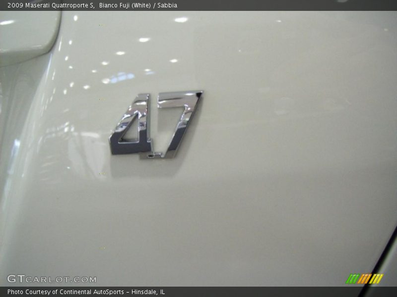 Bianco Fuji (White) / Sabbia 2009 Maserati Quattroporte S