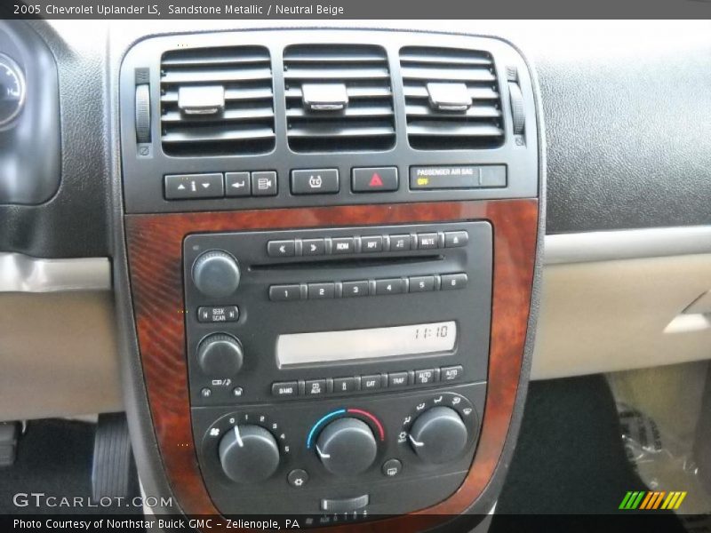 Sandstone Metallic / Neutral Beige 2005 Chevrolet Uplander LS