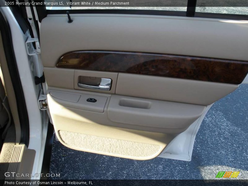 Vibrant White / Medium Parchment 2005 Mercury Grand Marquis LS