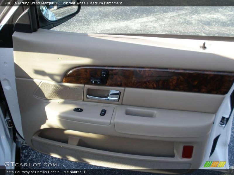Vibrant White / Medium Parchment 2005 Mercury Grand Marquis LS