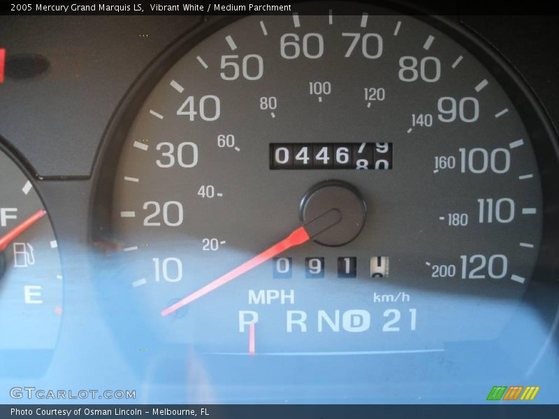Vibrant White / Medium Parchment 2005 Mercury Grand Marquis LS