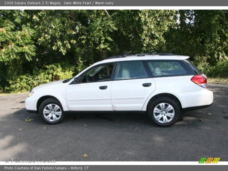 Satin White Pearl / Warm Ivory 2009 Subaru Outback 2.5i Wagon