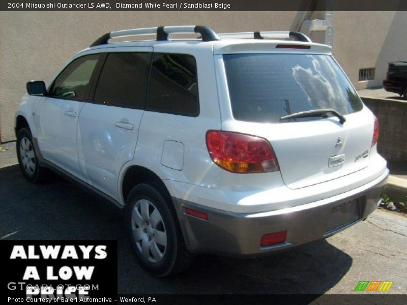 Diamond White Pearl / Sandblast Beige 2004 Mitsubishi Outlander LS AWD