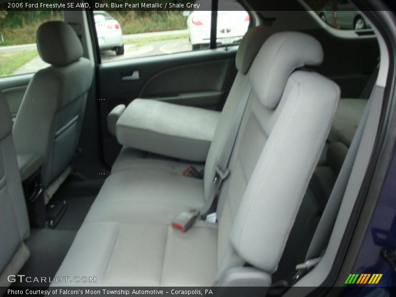 Dark Blue Pearl Metallic / Shale Grey 2006 Ford Freestyle SE AWD