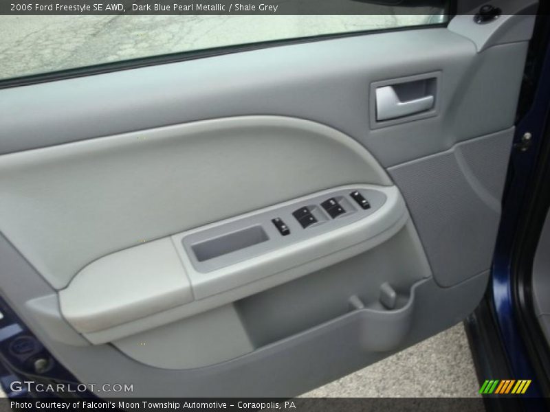 Dark Blue Pearl Metallic / Shale Grey 2006 Ford Freestyle SE AWD