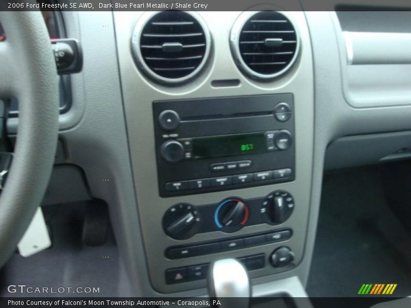 Dark Blue Pearl Metallic / Shale Grey 2006 Ford Freestyle SE AWD