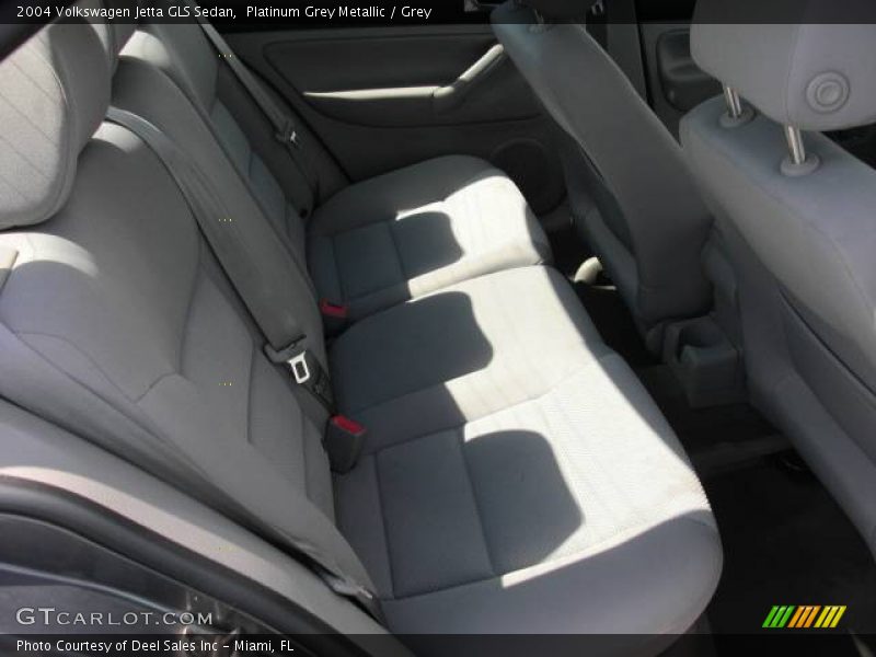 Platinum Grey Metallic / Grey 2004 Volkswagen Jetta GLS Sedan