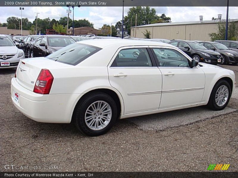 Stone White / Dark Slate Gray 2009 Chrysler 300 Touring