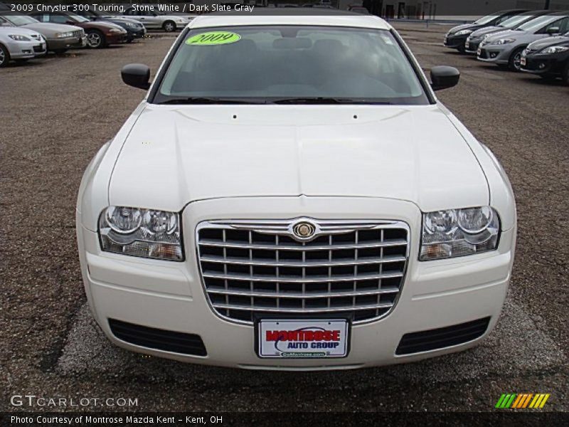 Stone White / Dark Slate Gray 2009 Chrysler 300 Touring