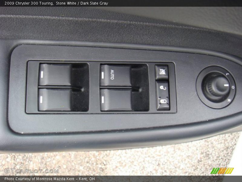 Stone White / Dark Slate Gray 2009 Chrysler 300 Touring