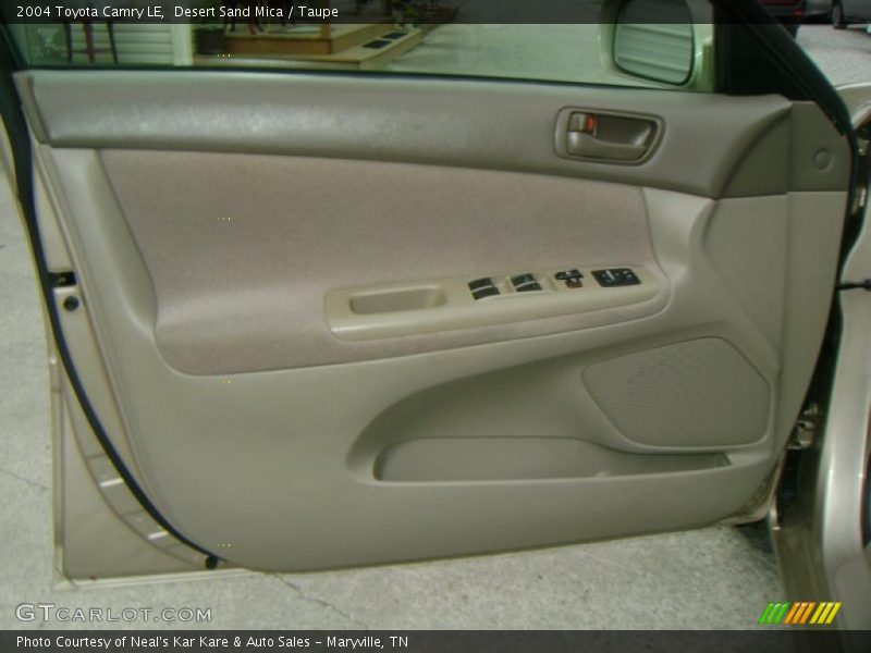 Desert Sand Mica / Taupe 2004 Toyota Camry LE
