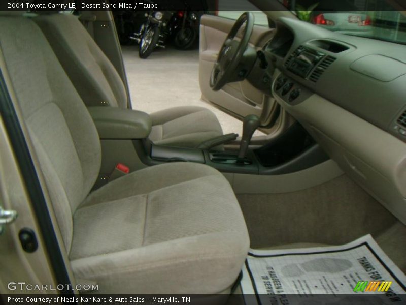 Desert Sand Mica / Taupe 2004 Toyota Camry LE