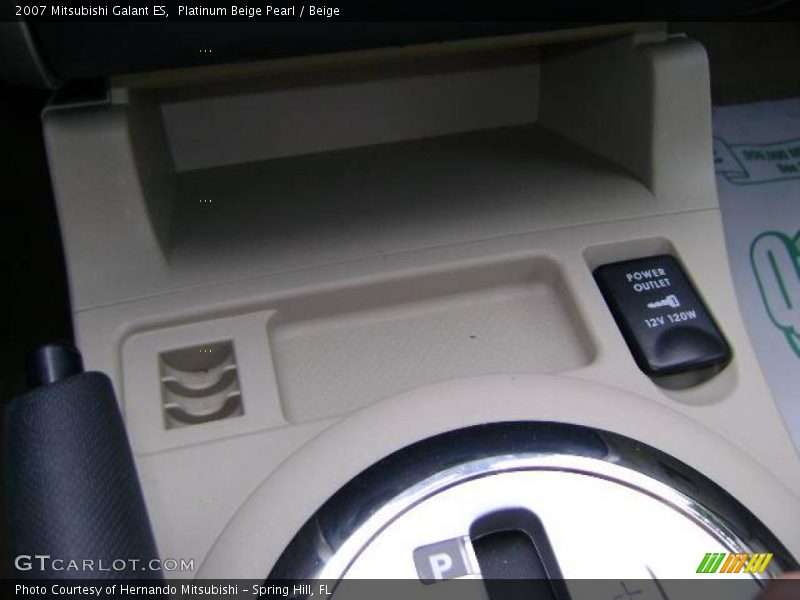 Platinum Beige Pearl / Beige 2007 Mitsubishi Galant ES