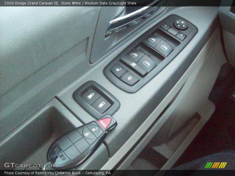Stone White / Medium Slate Gray/Light Shale 2009 Dodge Grand Caravan SE