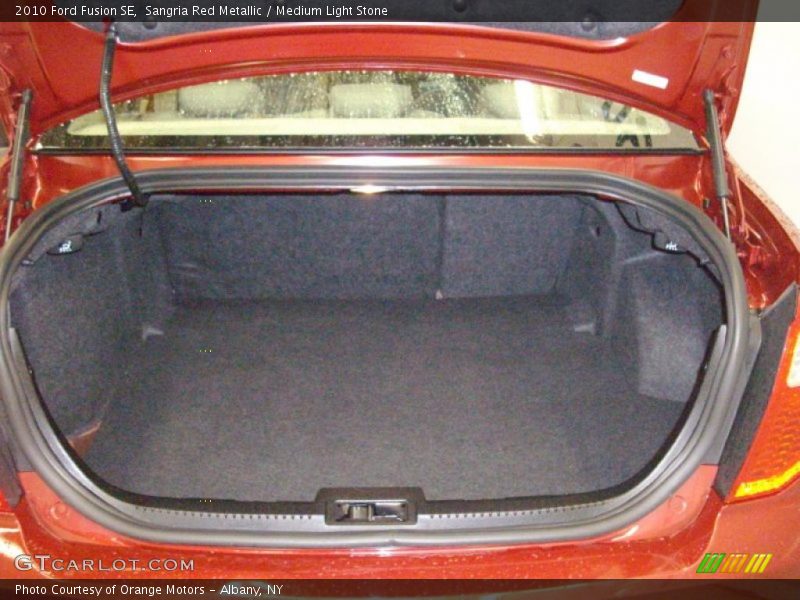 Sangria Red Metallic / Medium Light Stone 2010 Ford Fusion SE