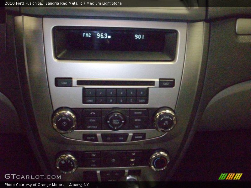 Sangria Red Metallic / Medium Light Stone 2010 Ford Fusion SE