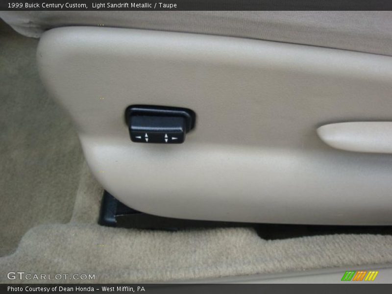 Light Sandrift Metallic / Taupe 1999 Buick Century Custom
