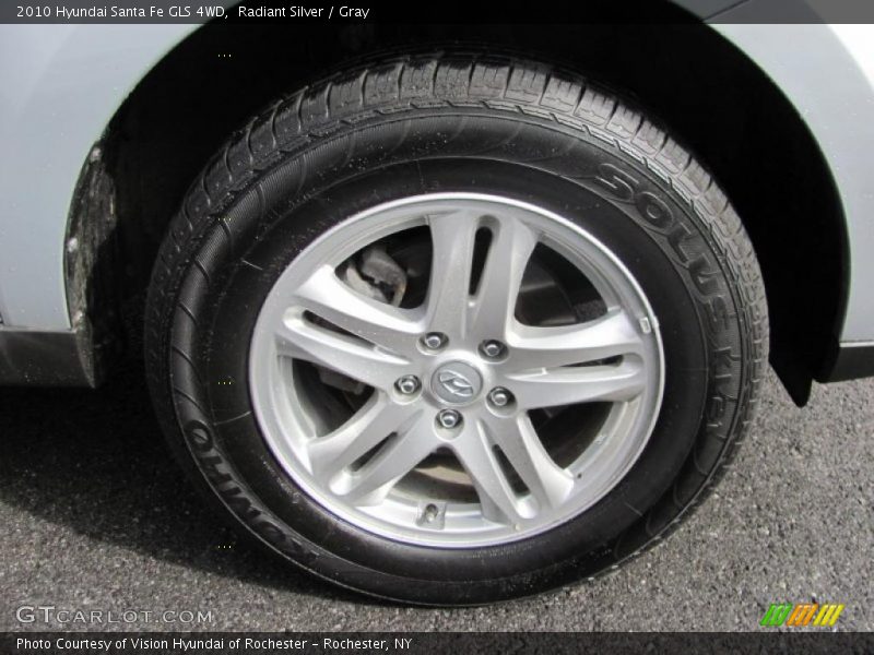 Radiant Silver / Gray 2010 Hyundai Santa Fe GLS 4WD