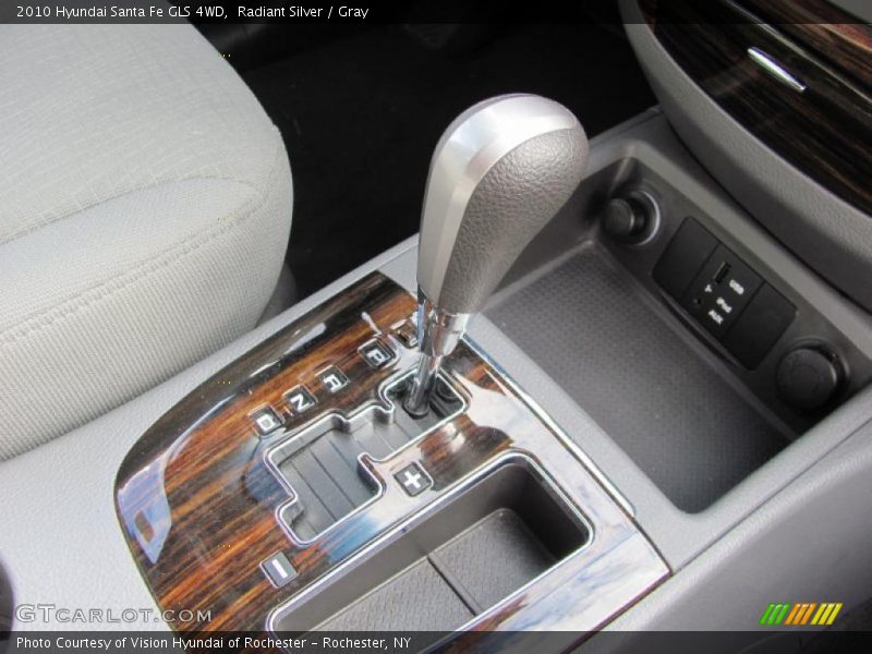 Radiant Silver / Gray 2010 Hyundai Santa Fe GLS 4WD