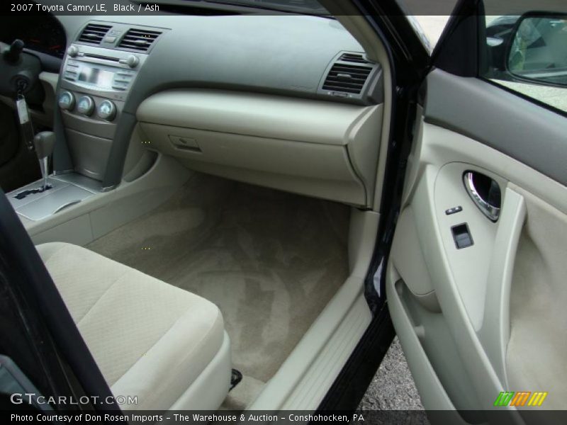 Black / Ash 2007 Toyota Camry LE