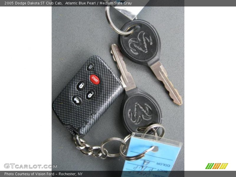 Atlantic Blue Pearl / Medium Slate Gray 2005 Dodge Dakota ST Club Cab