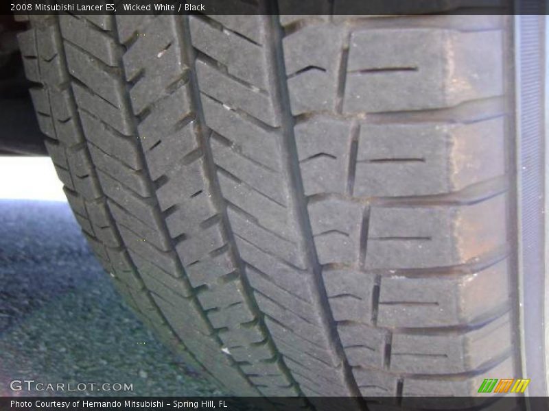 Wicked White / Black 2008 Mitsubishi Lancer ES