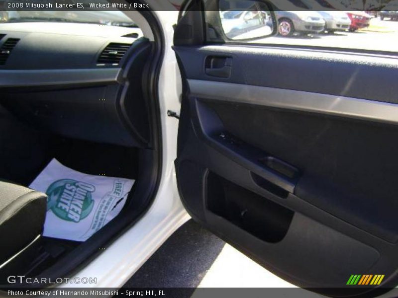 Wicked White / Black 2008 Mitsubishi Lancer ES