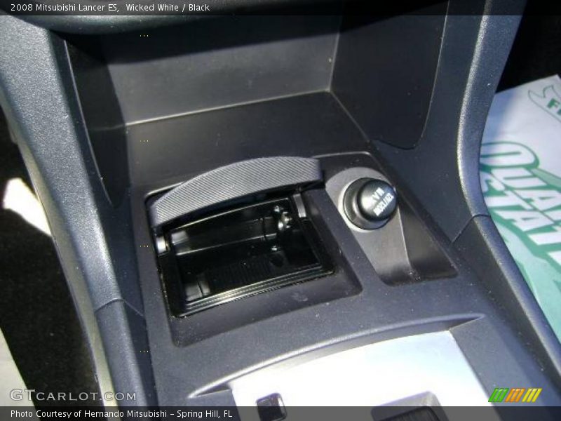 Wicked White / Black 2008 Mitsubishi Lancer ES