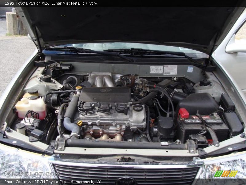 Lunar Mist Metallic / Ivory 1999 Toyota Avalon XLS