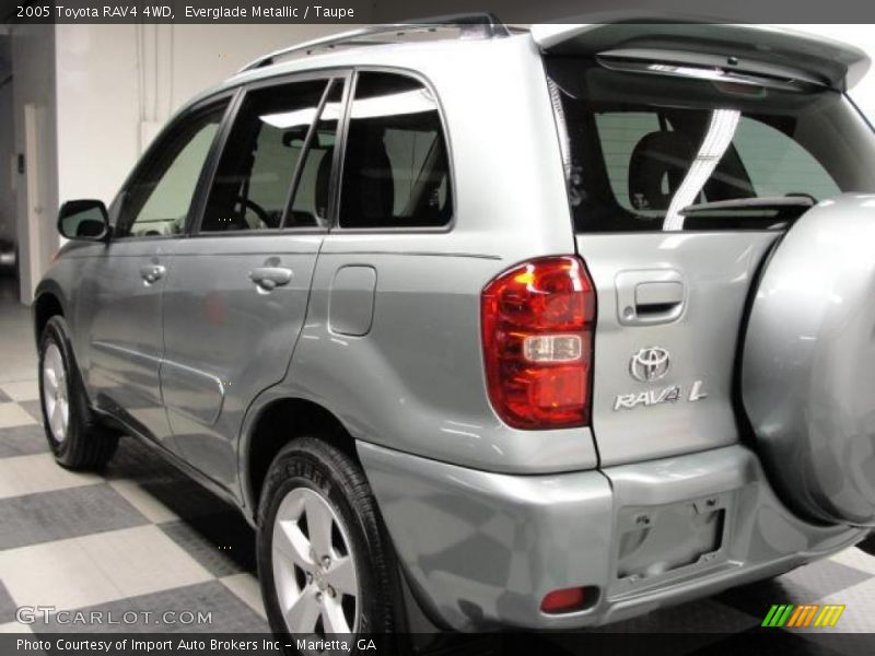 Everglade Metallic / Taupe 2005 Toyota RAV4 4WD
