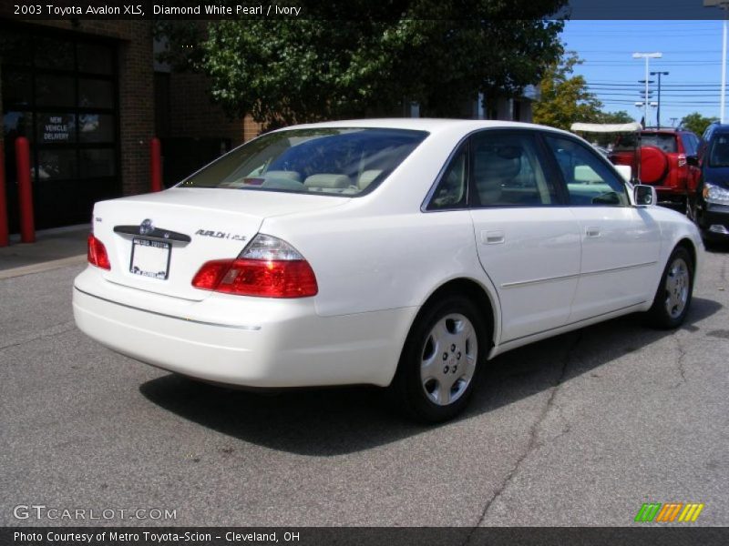 Diamond White Pearl / Ivory 2003 Toyota Avalon XLS