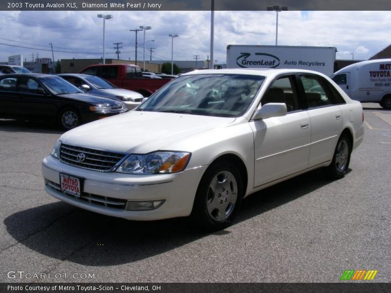 Diamond White Pearl / Ivory 2003 Toyota Avalon XLS