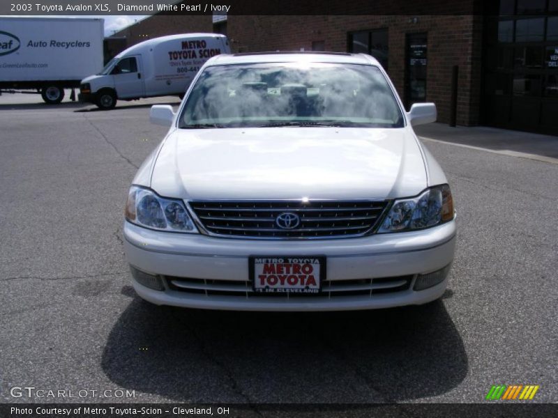 Diamond White Pearl / Ivory 2003 Toyota Avalon XLS