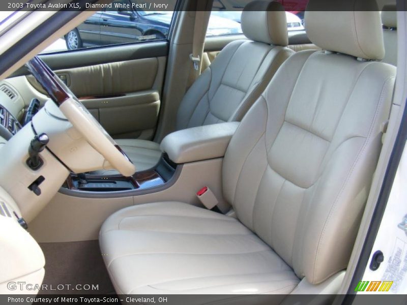 Diamond White Pearl / Ivory 2003 Toyota Avalon XLS