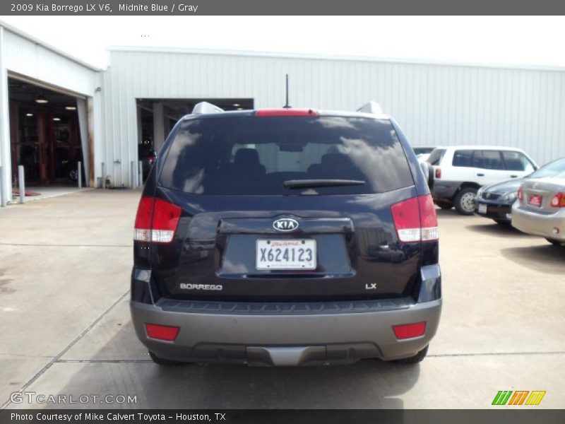 Midnite Blue / Gray 2009 Kia Borrego LX V6