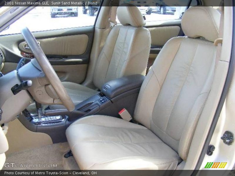 Sunlit Sand Metallic / Blond 2001 Nissan Maxima GLE