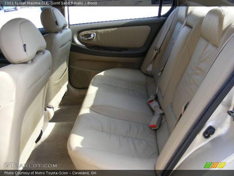 Sunlit Sand Metallic / Blond 2001 Nissan Maxima GLE